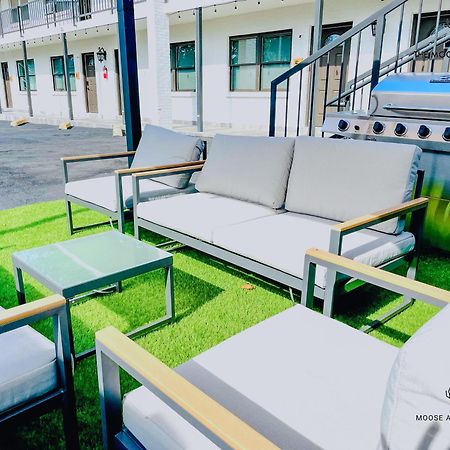 The Moose #11 - Luxe Modern Loft With King Bed, Free Parking & Wi-Fi Apartment Мемфис Екстериор снимка
